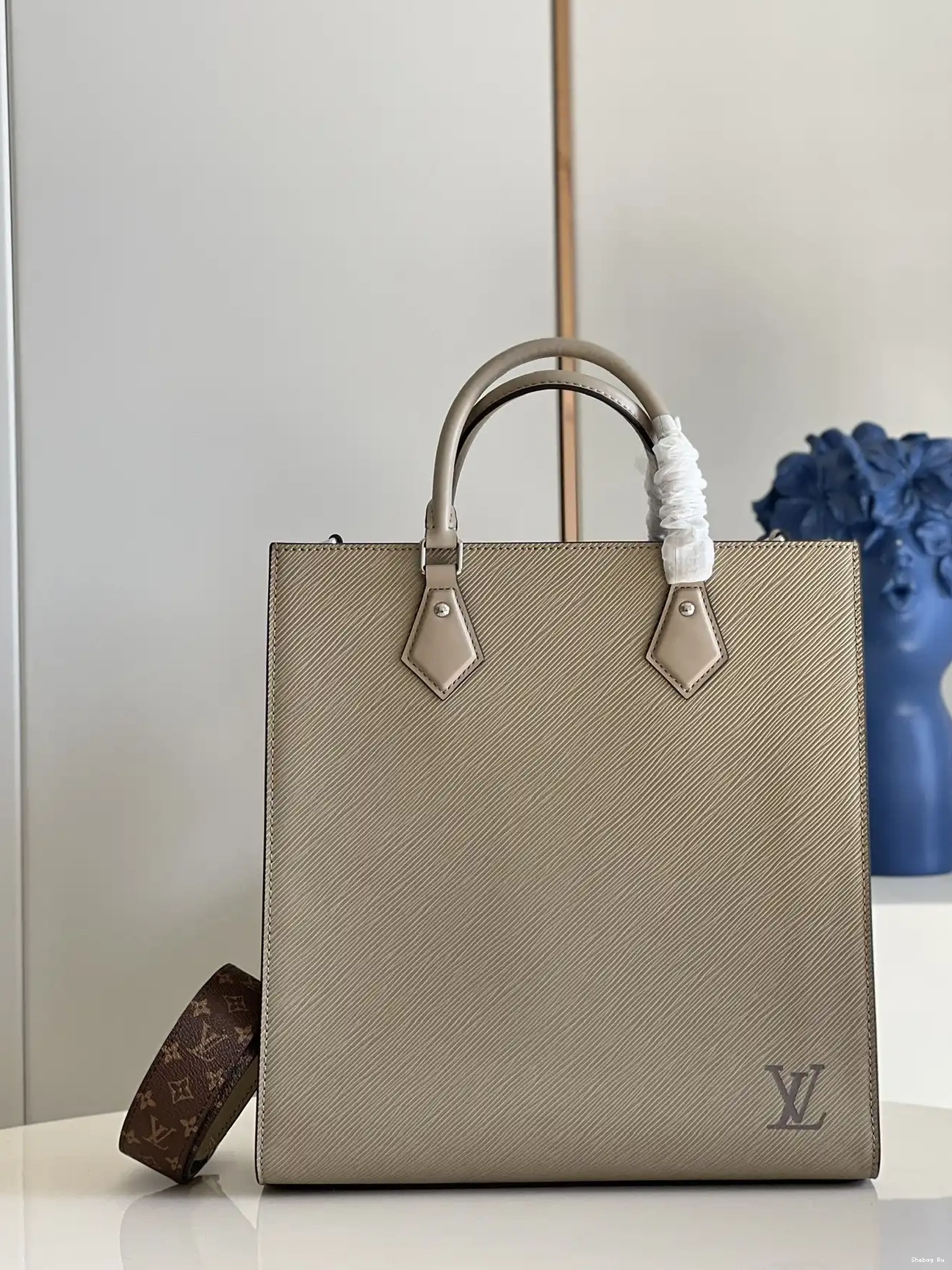 SAC LOUIS PLAT PETIT VUITTON 0701